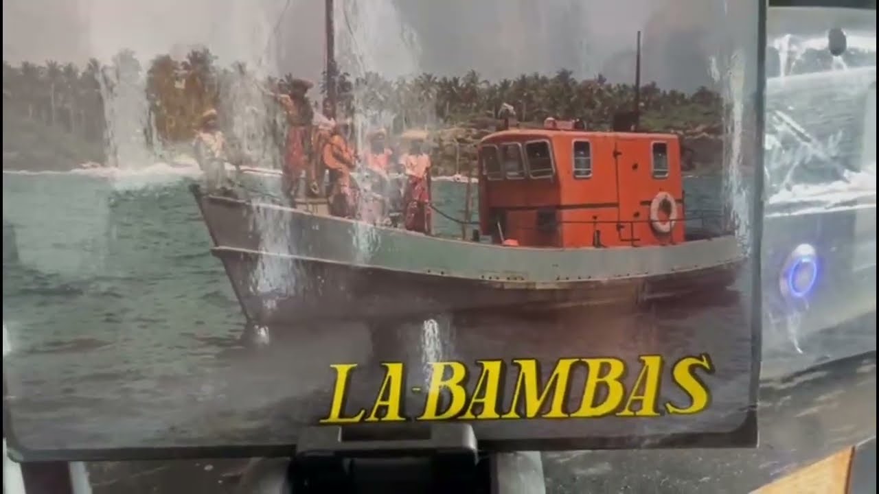Brian Fernando & Christine Gunawardena with La Bambas: Nali