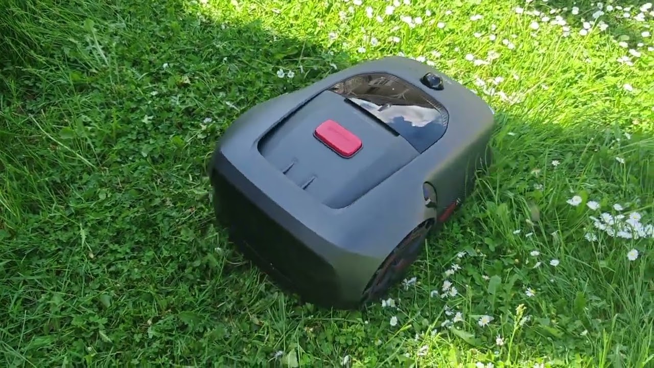 Je teste le tout nouveau robot tondeuse Mova 1000, une petite pépite !