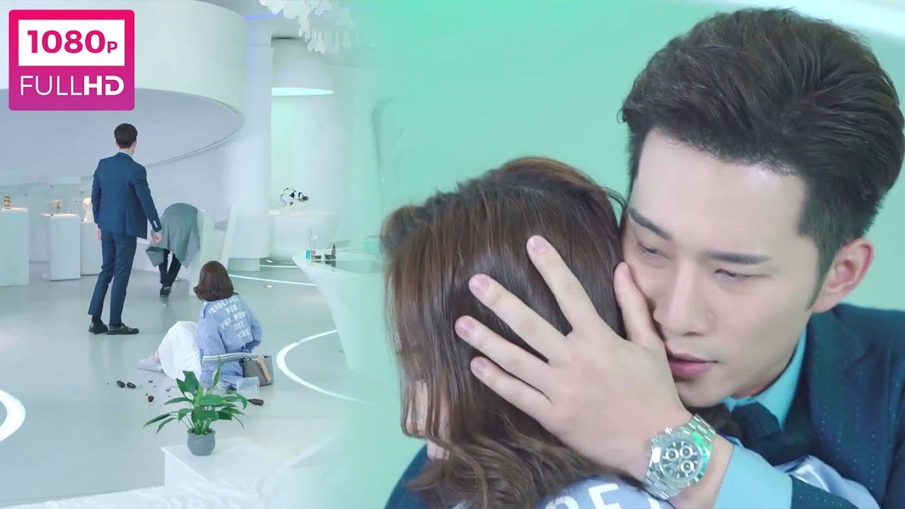 Movie | 外星少女身分洩露，霸總及時趕到護妻，暴揍心機男！#外星女生柴小七#甜寵電影#movie