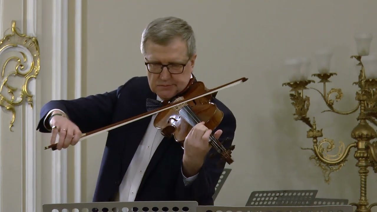 Ernest Bloch – Suite for viola (1959) completed by Lillian Fuchs