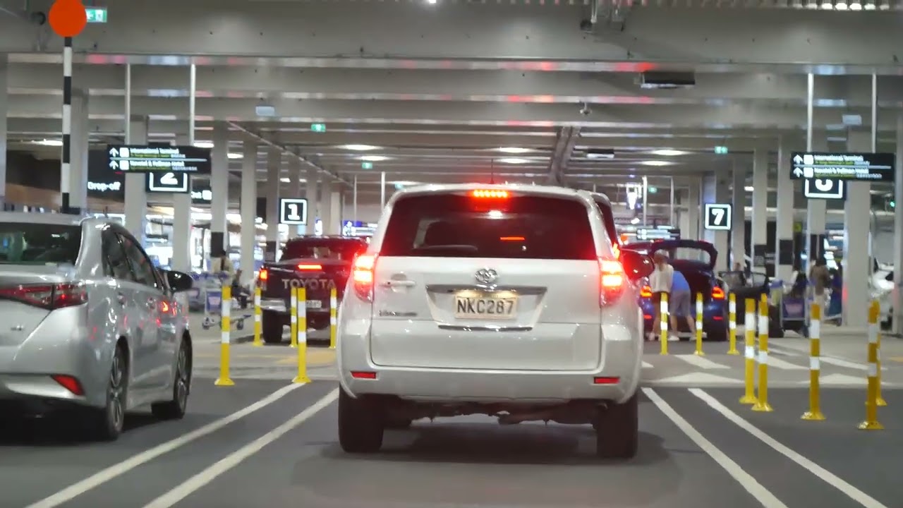 Auckland International Airport | Domestic and International Terminals | Drive video