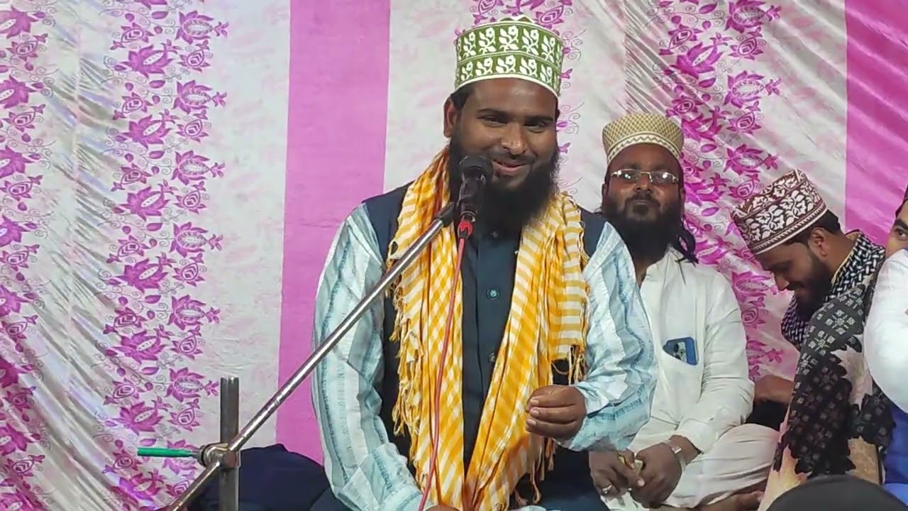  वतन में रहकर खुद अपना ही घर अच्छा नहीं लगता बुला लीजिए मदीने में ❣️ इधर  अच्छा नहीं लगता 