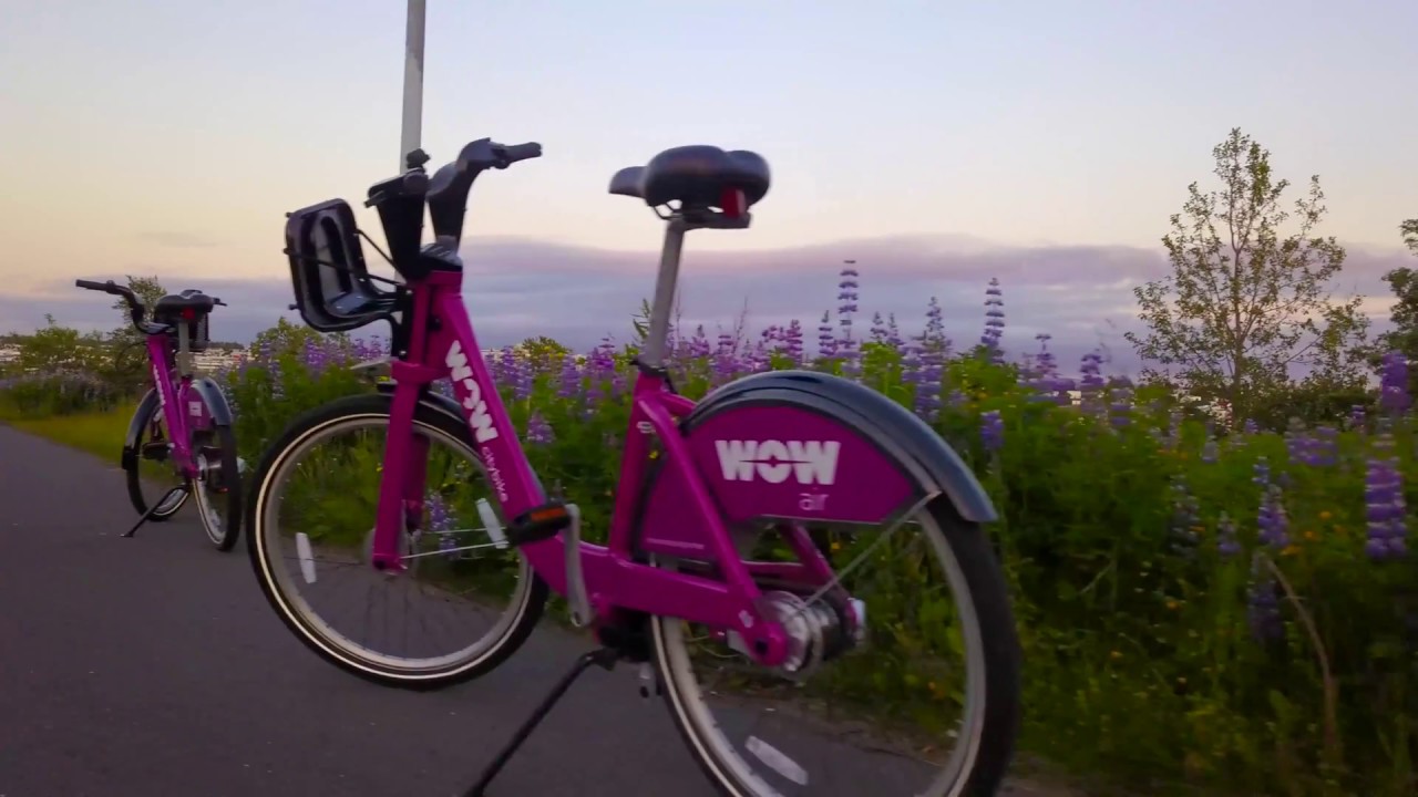 WOW Travel Guide | Sunset Bikeride in Reykjavik City