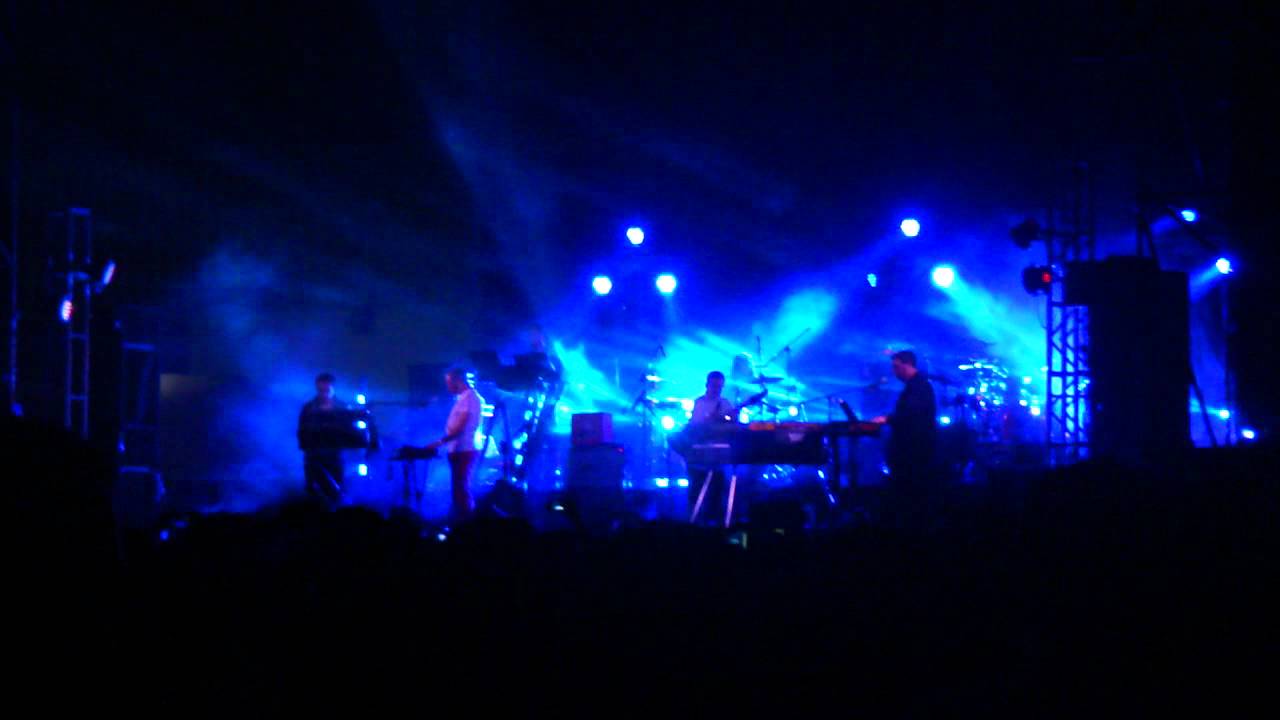 Hot Chip - Look At Where We Are @ Calle 2, guadalajara 2012