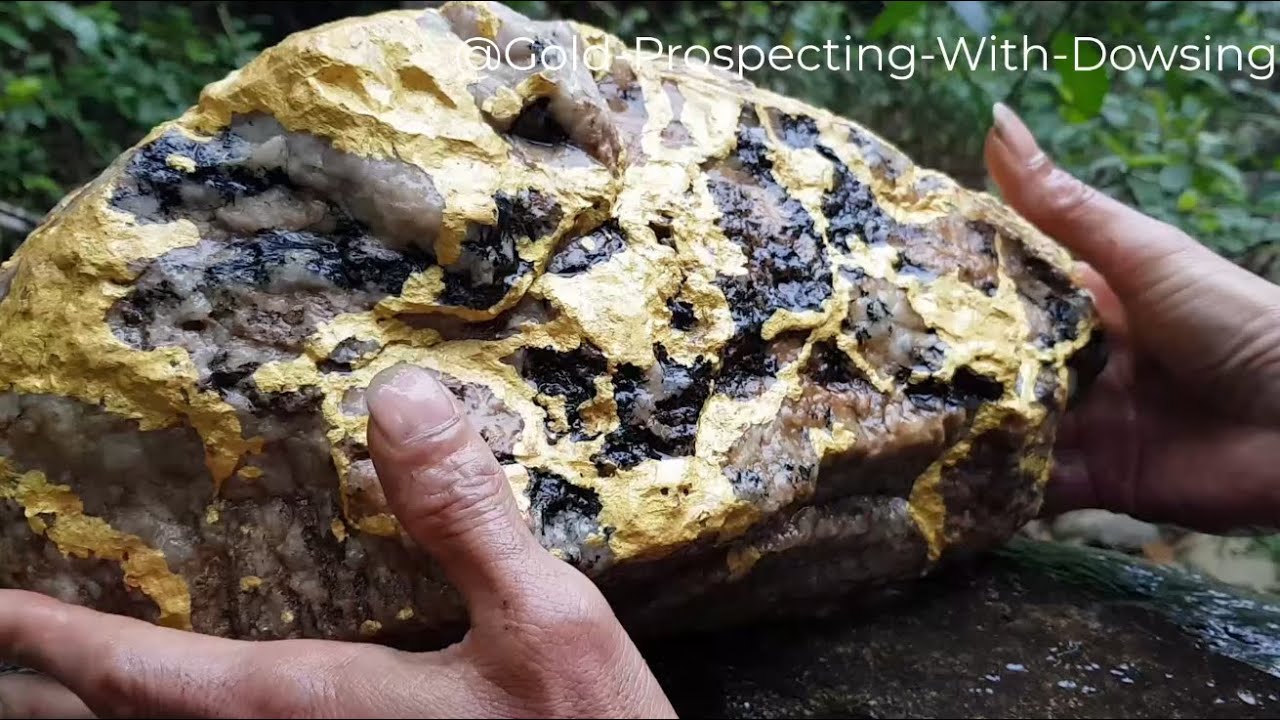 Dowsing Rods Find a 44-Pound GOLD MONSTER! Heaviest Ore Specimen Ever Found!