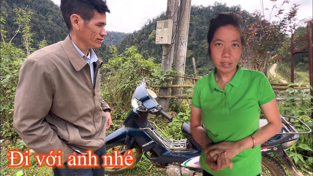 Tiểu cường mặt dầy,gạ bằng được em xía đi làm cùng,may còn quay xe phút cuối không lại gay..!