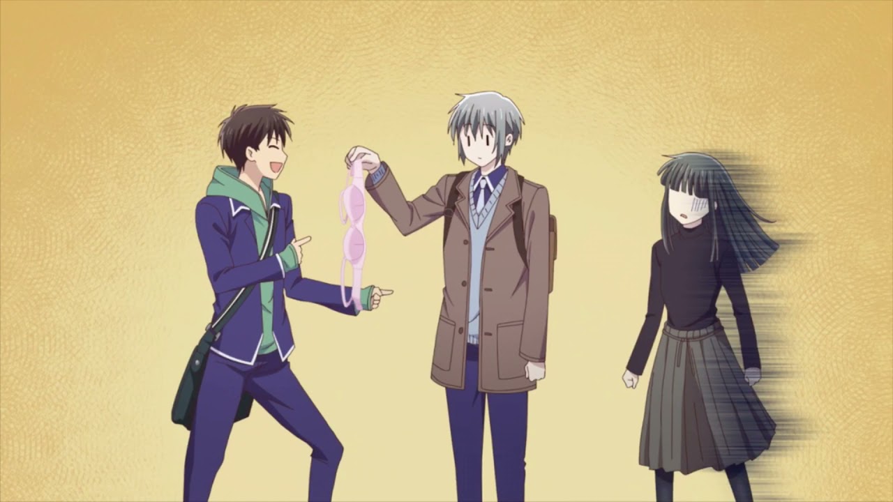 Yuki holds Machi&rsquo;s bra! [Fruits Basket]