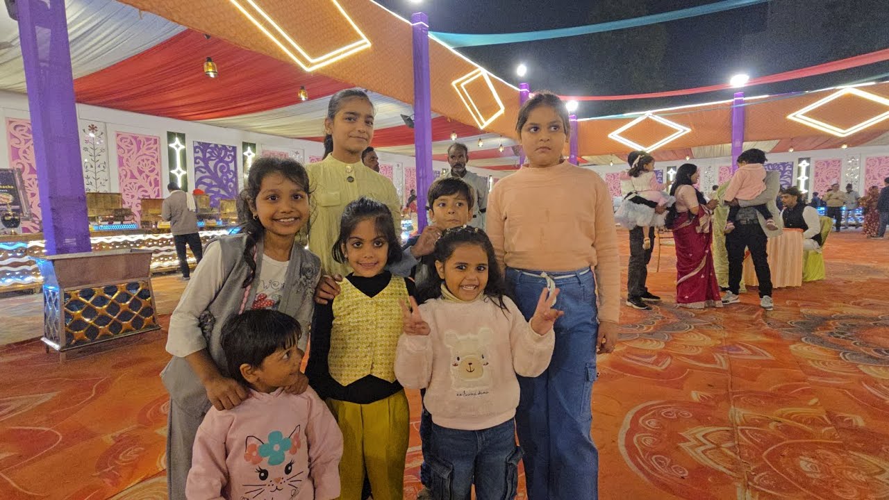 Shadi Me mile darshika Ko bhut sare subscribe 🤩🥳|| @darshikaandmamma @darshimeena 