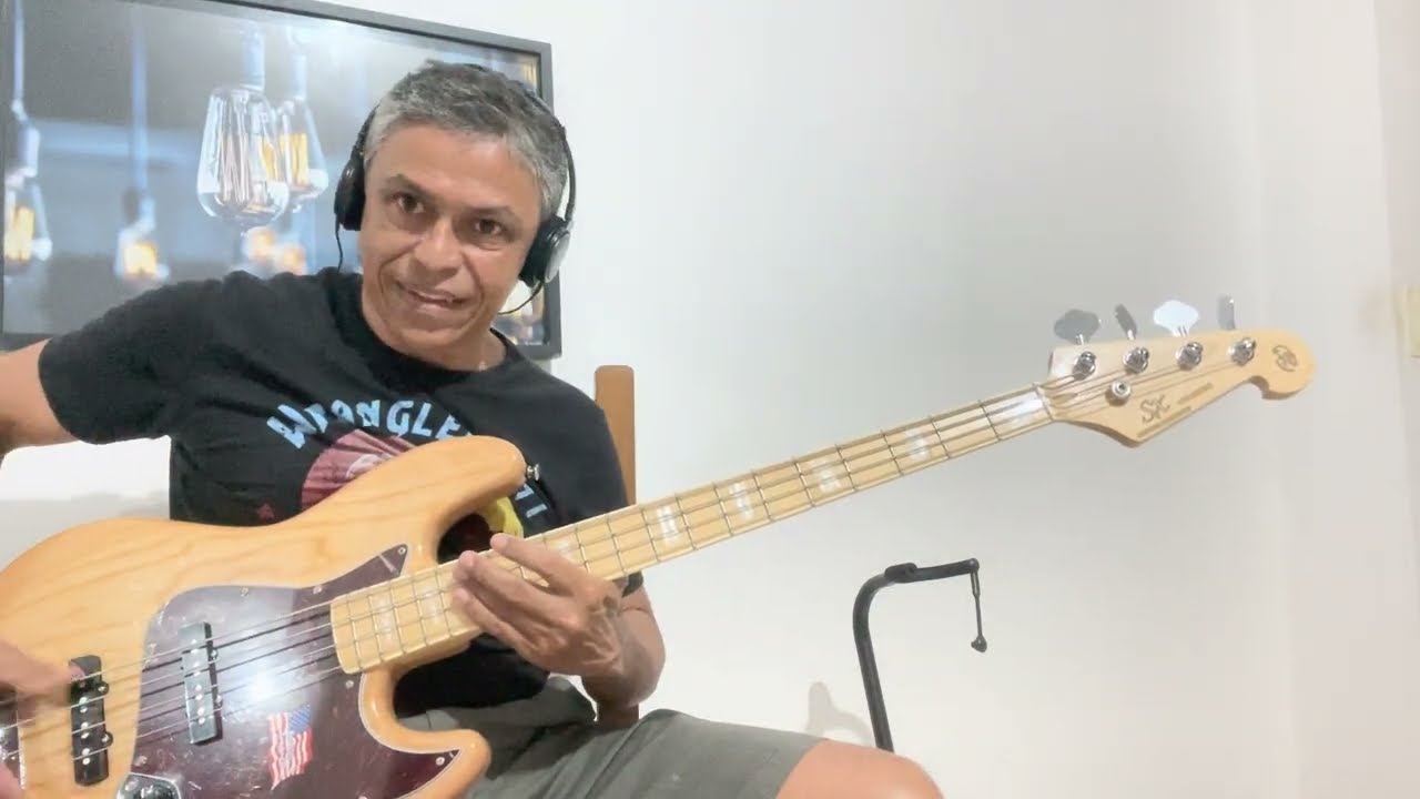 Tu és BOM, Soraya Moraes BASS COVER 