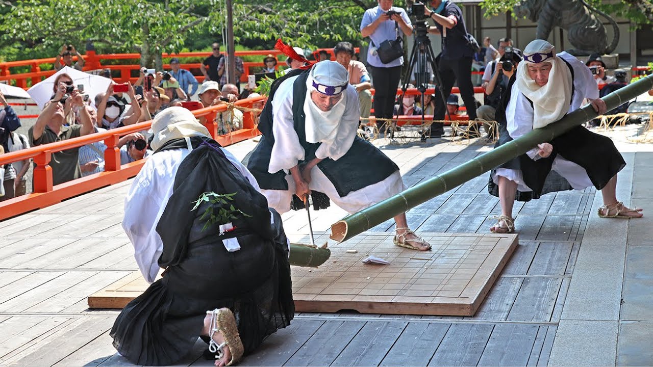 京都市左京区の鞍馬寺で「竹伐り会式」（2025年6月20日、京都市左京区）