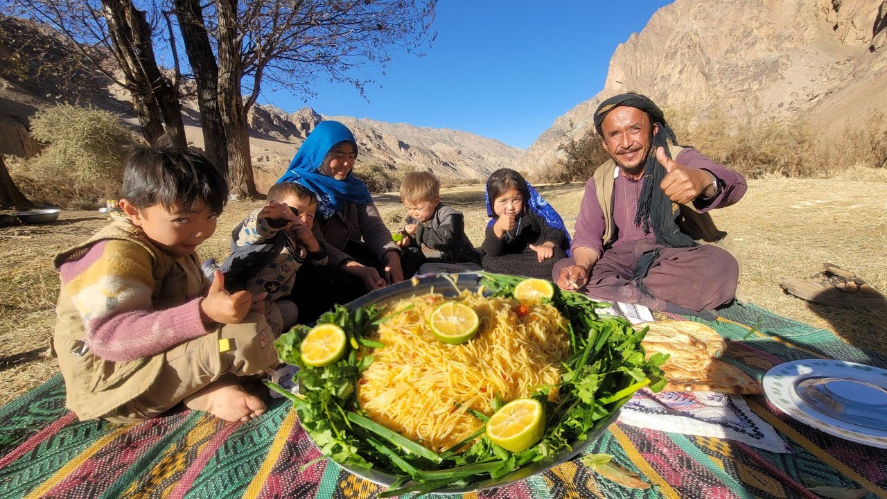 Peaceful River Life in Autumn | Outdoor Family Cooking with Twins