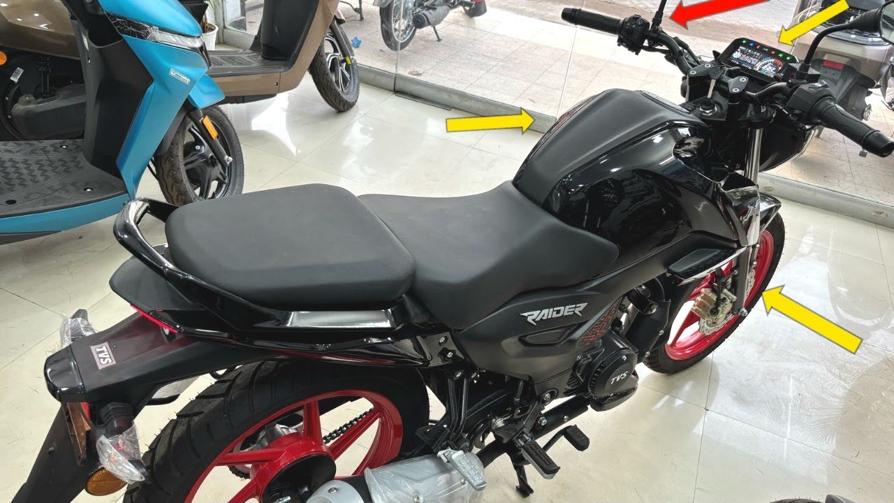 2025 TVS Raider 125 All Black Review | On Road Price New Changes Features