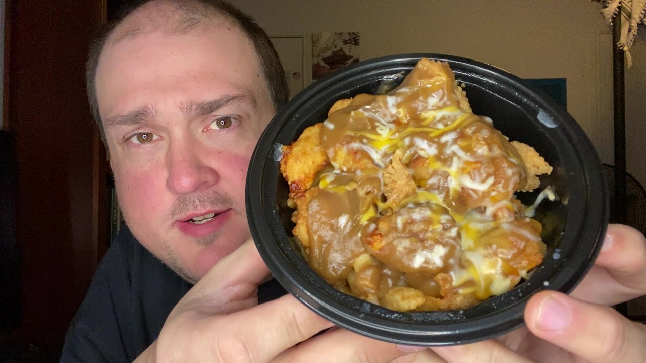 Вполне вкусное блюдо Matty Matheson Cheesy Nuggy Gravy Bowl от KFC?
