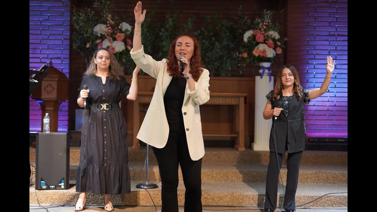 Revival Church of Hollywood | Եկեղեցու երկրպագություն