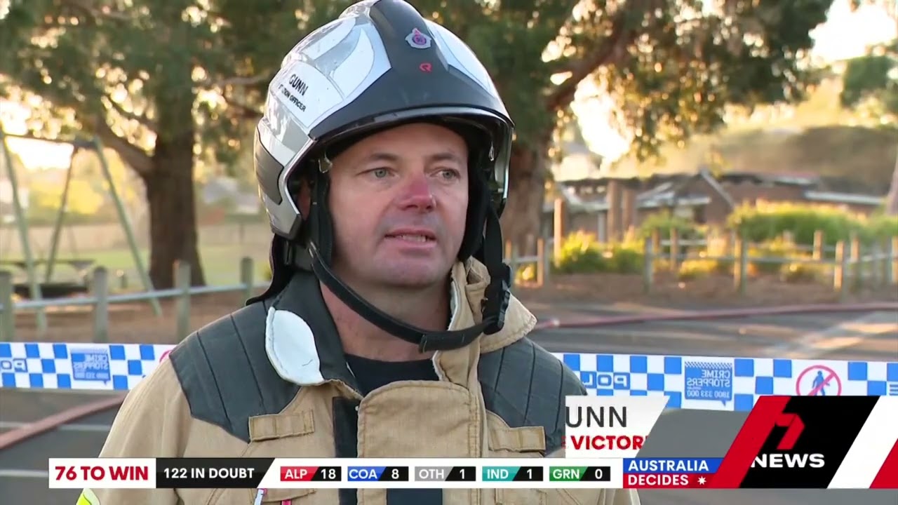 Decades of sporting memories have gone up in flames in Mount Waverley | 7NEWS