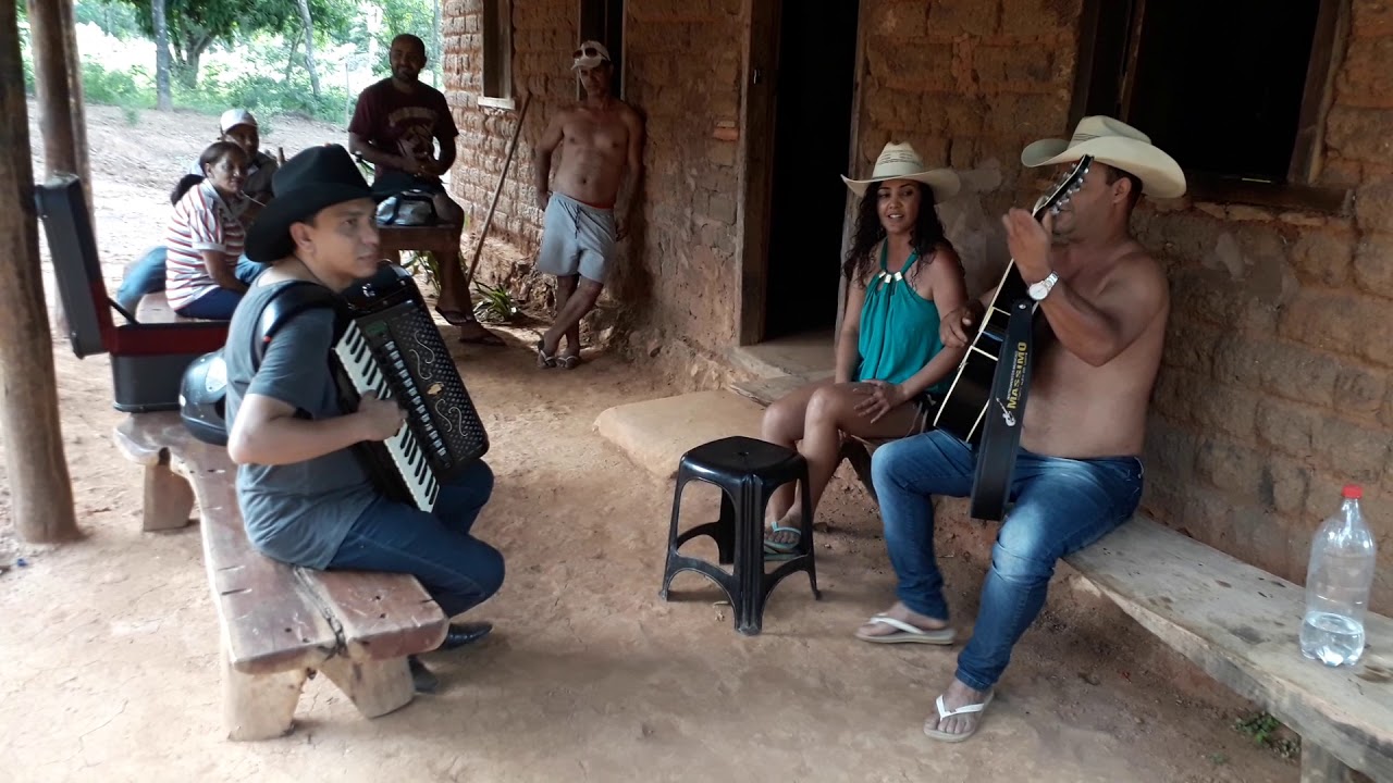 Aceita que dói menos_ Trio Coração de Minas   (Nillo Rocha, Ariedson e Dulcinéia)