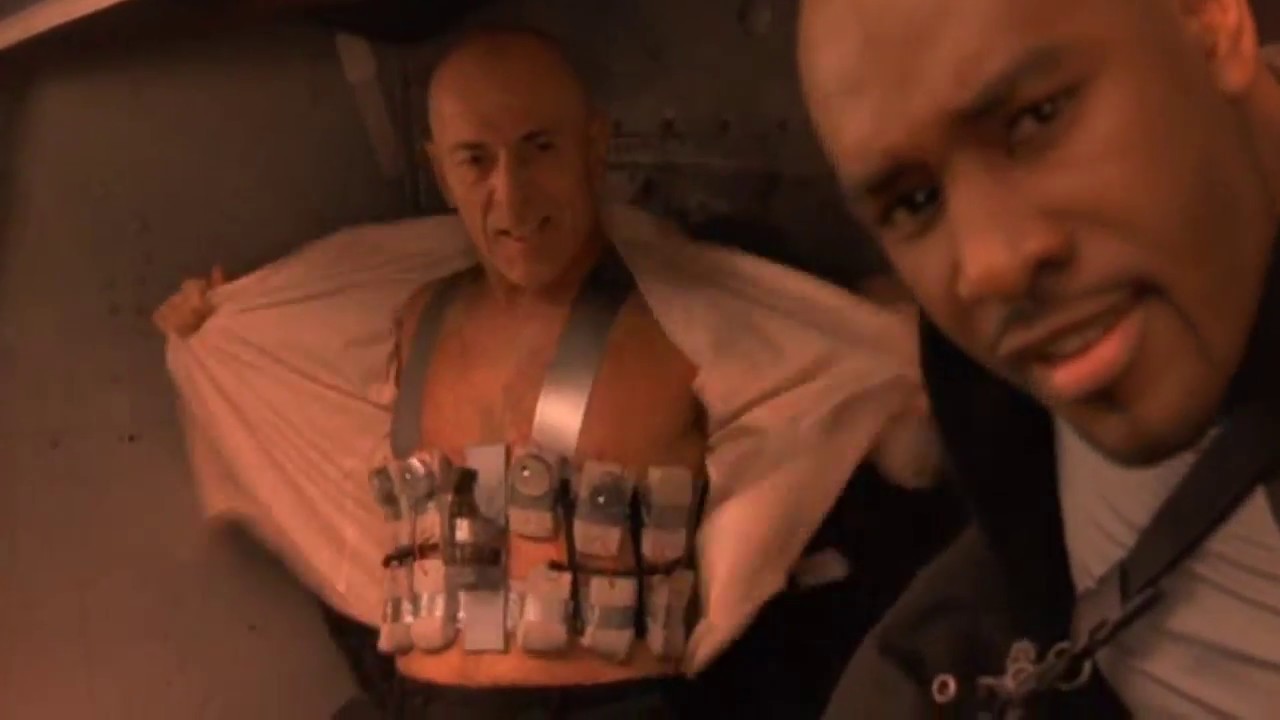 Medio Muerto (2002) Escena #11 En Espa&ntilde;ol Latino HD