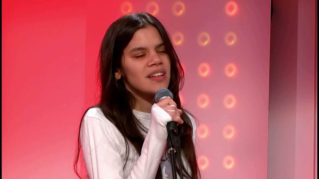 Rori chante “Vérité” en live dans Le 8/9 sur VivaCité