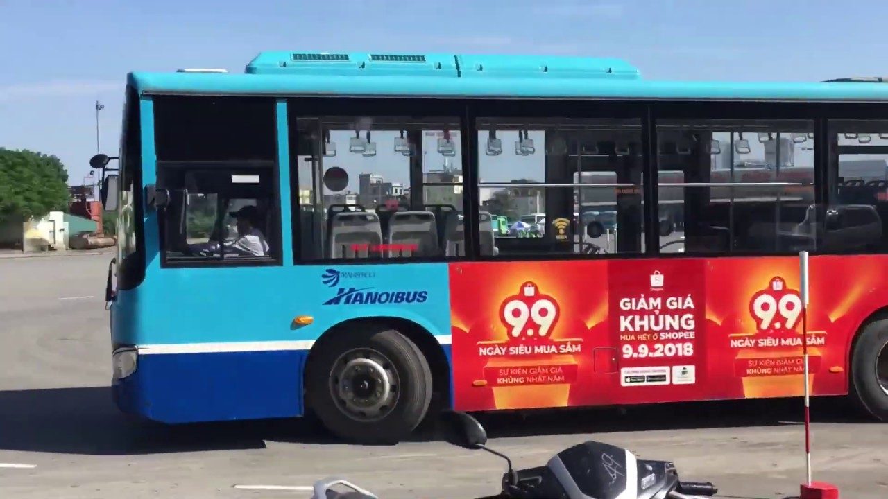 Bác tài xe bus Hà Nội trổ tài tổ lái . DAEWOO BC095