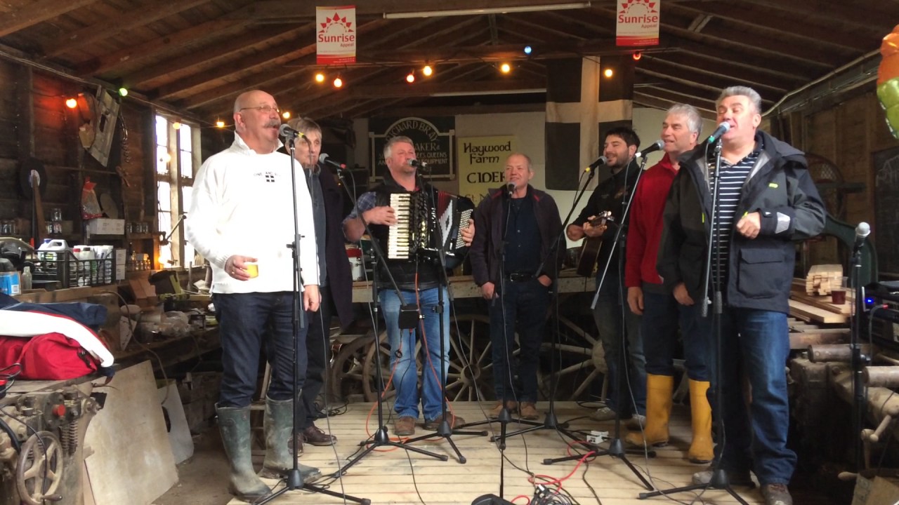 Fisherman's Friends - Strike The Bell