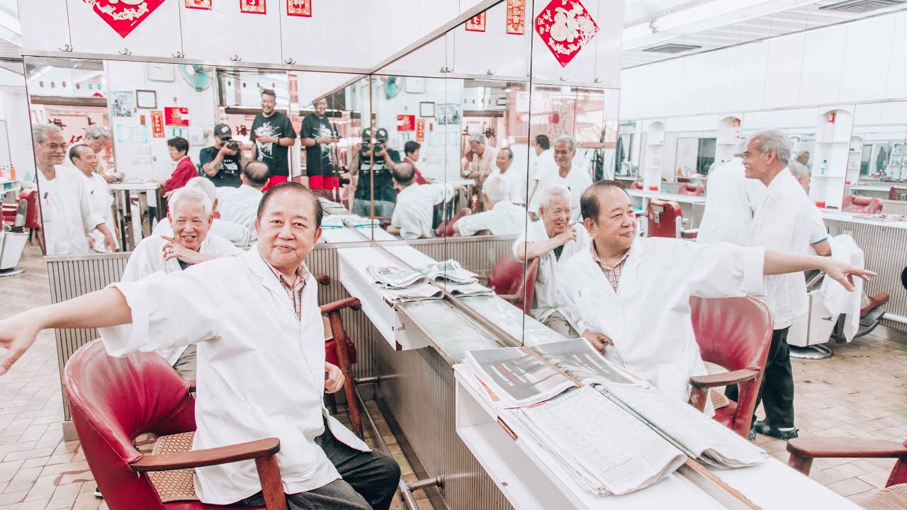 The Nomad Barber - The Oldest Barbershop in Hong Kong (Documentary)