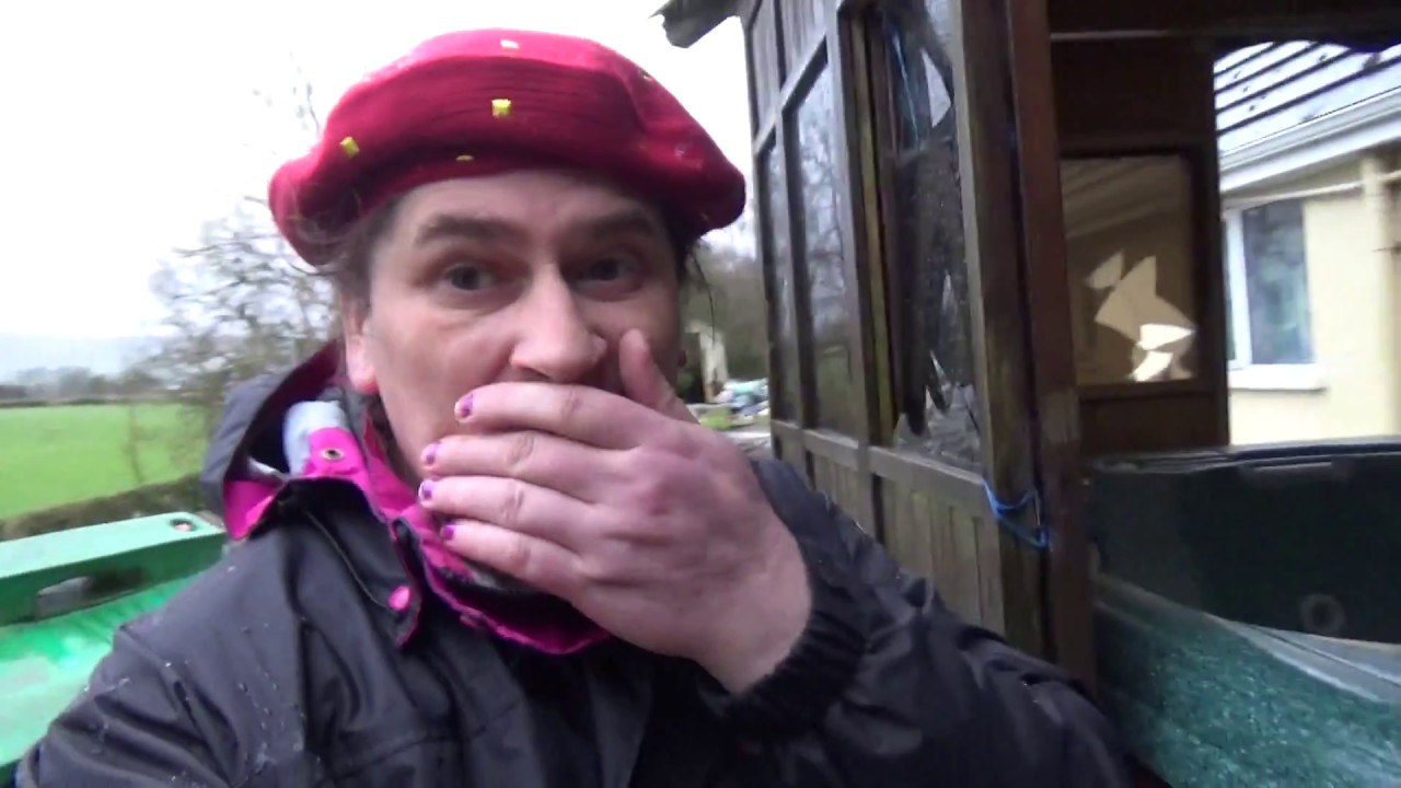 EXPLORING THE ABANDONED MYSTERY HOUSE, / LONESTAR EXPLORER TV.
