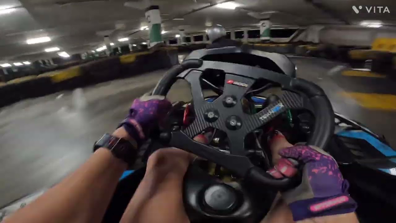 Slicing and shouting through traffic at indykart Eastgate! #sws #indykart