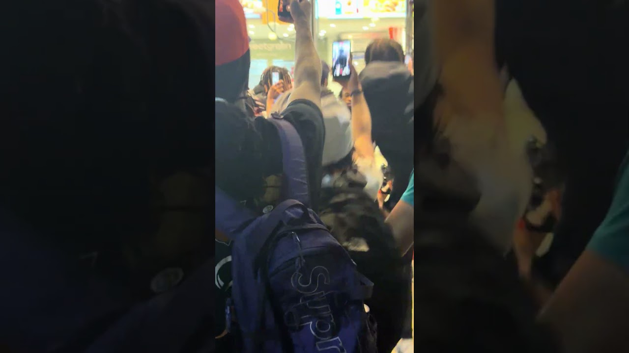 Spurs fan get knocked out #nbafinals #knicks #bryantpark #funny #foryou #fy #nba