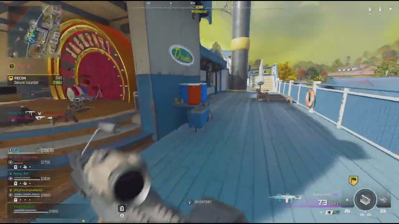 Call of Duty_ running with a shotgun