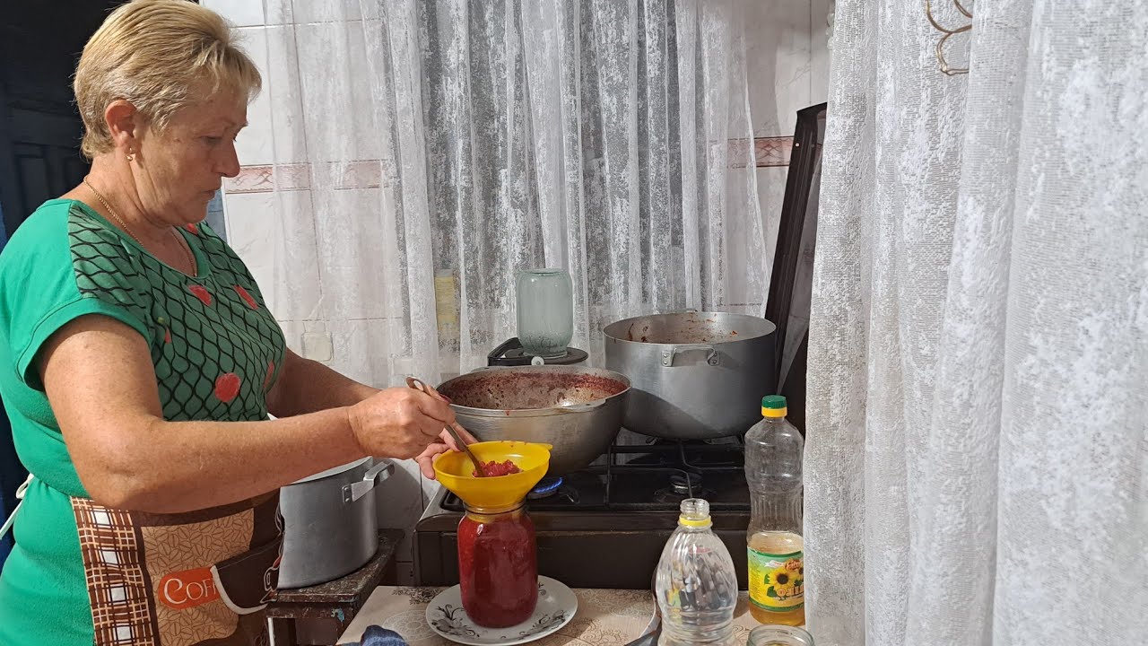 Без этой закатки в зиму не отправляйтесь! Аджика с винегретной свеклы