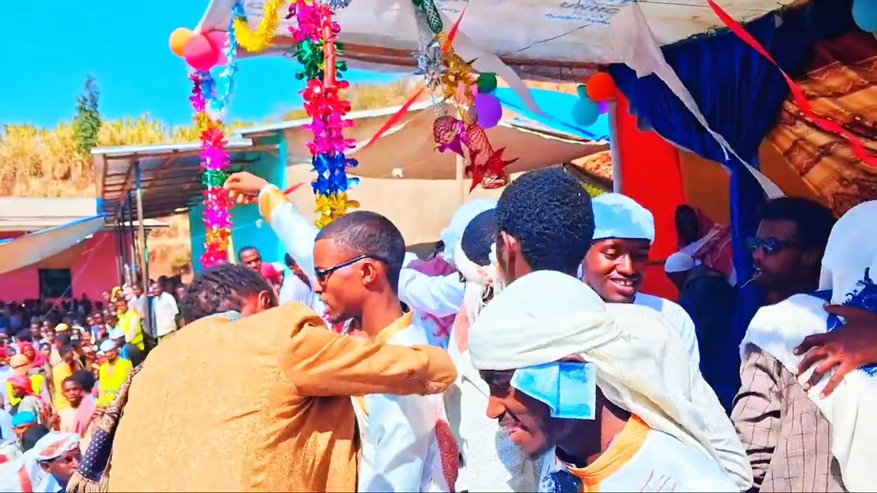 NASHIDAA HAARAWA MAJLIISA IMAAMUL BUKAARII DIINAA FI IBRAAHIM