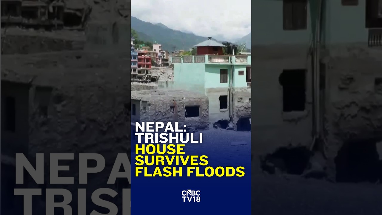 Nepal: Trishuli House Survives Flash Floods, Residents Rescued | N18G