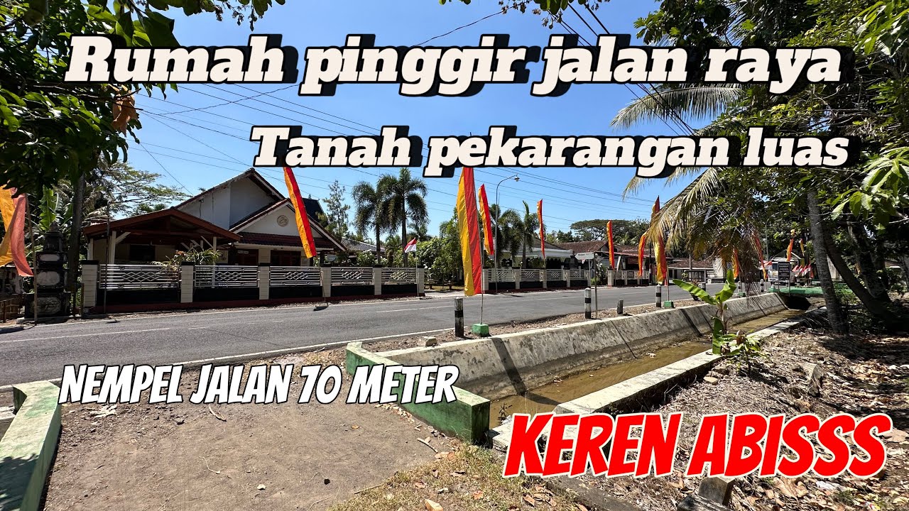 Dijual rumah dengan tanah pekarangan luas di pinggir jalan raya