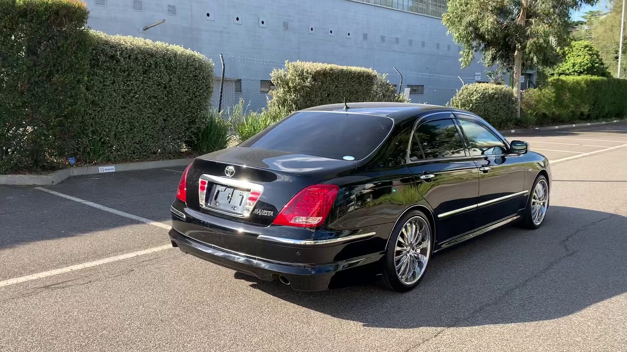 Toyota CROWN Majesta UZS186