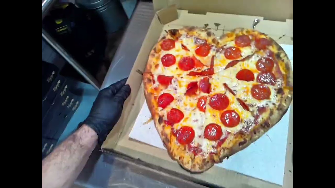 POV Valentines Heart Pizza 🍕 ❤️ 