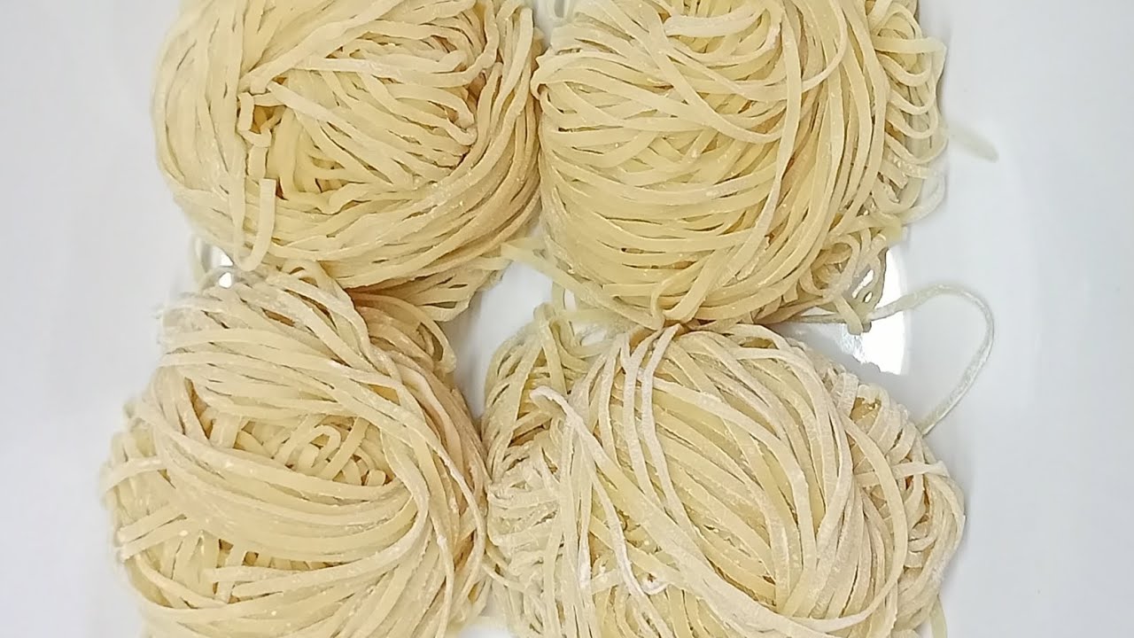 วิธีการทำบะหมี่ไข่ บะหมี่ไข่เส้นสด บะหมี่ไข่ทำโคตรง่าย บะหมี่ไข่นวดมือ ขั้นตอนการทำบะหมี่ที่แสนง่าย