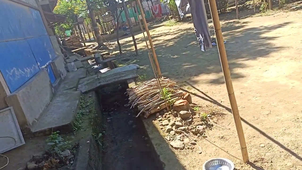 পাহাড়ি এলাকায় তাদের জীবন ব্যবস্থা পরিদর্শন