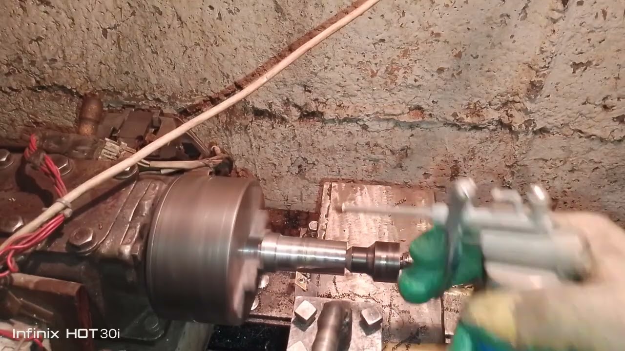 Токарка на канале.