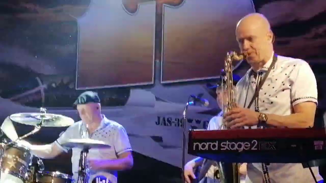 Lasse Stefanz. En man som han. Live Dokka.