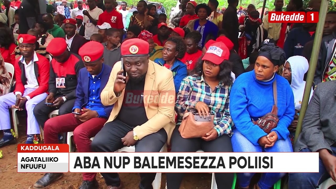 Agataliikonfuufu Omubaka Ssegirinya aziikiddwa wakati mu kukuubagana!Poliisi bagiremesezza