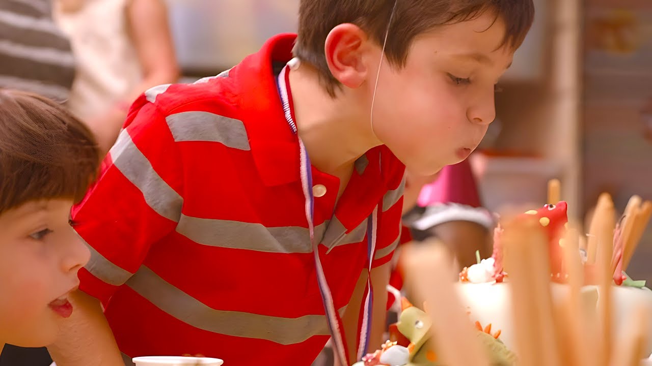 HAPPY BIRTHDAY! 🎂 🎉 🎁 | TOPSY & TIM | WildBrain Kids