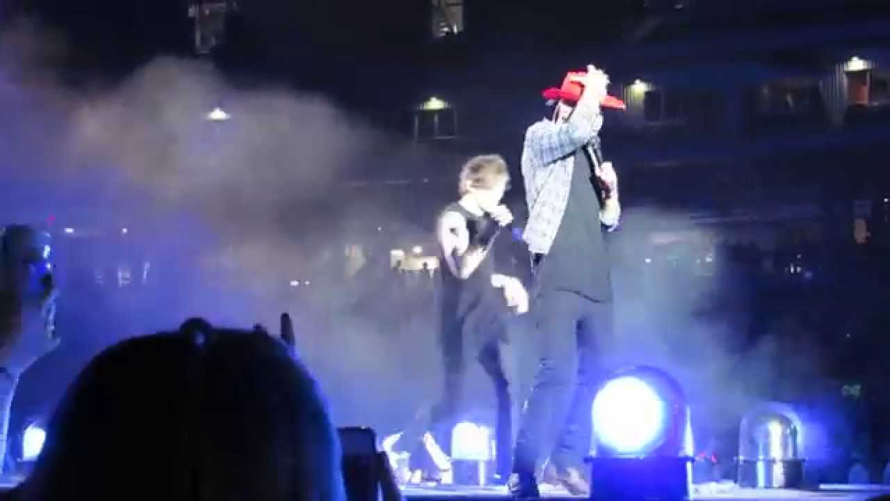 Harry asking who is on a date - Winnipeg