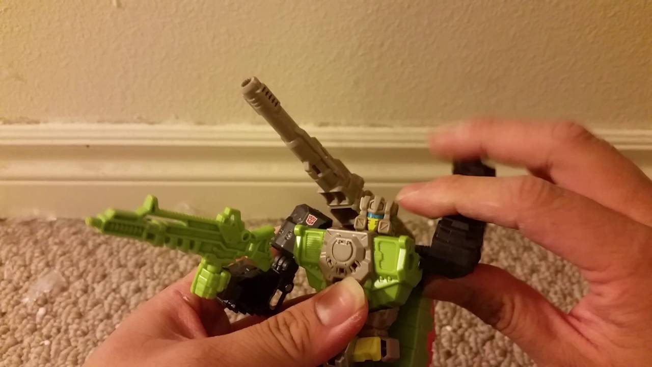 Transformers Generations G1 Titan Return Wars Deluxe class Hardhead figure review