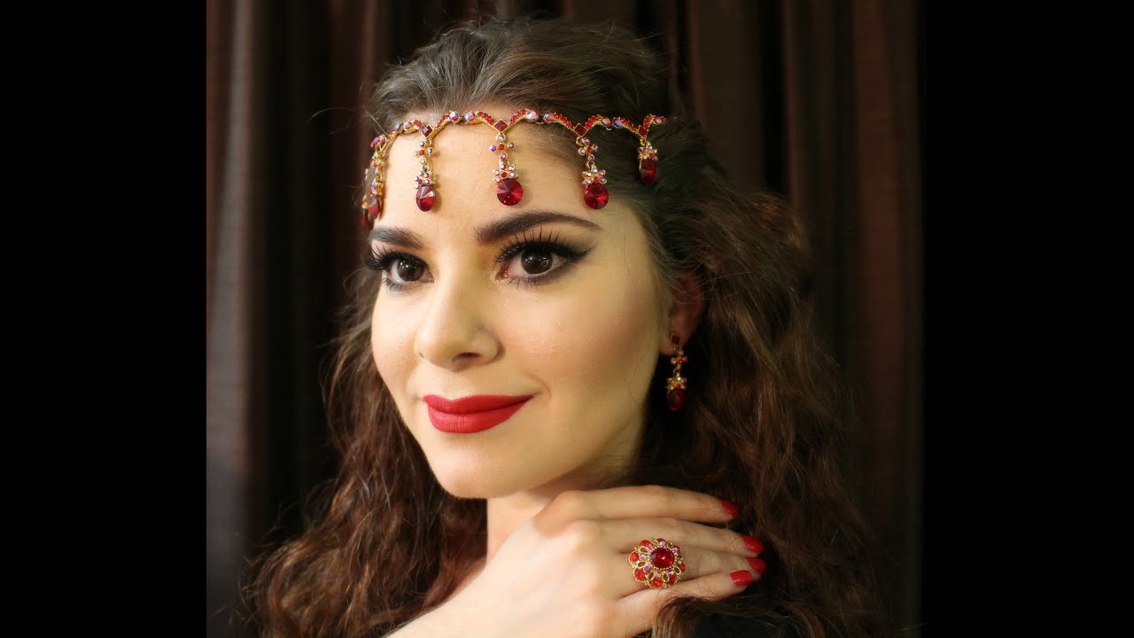 Easy makeup look for belly dancers