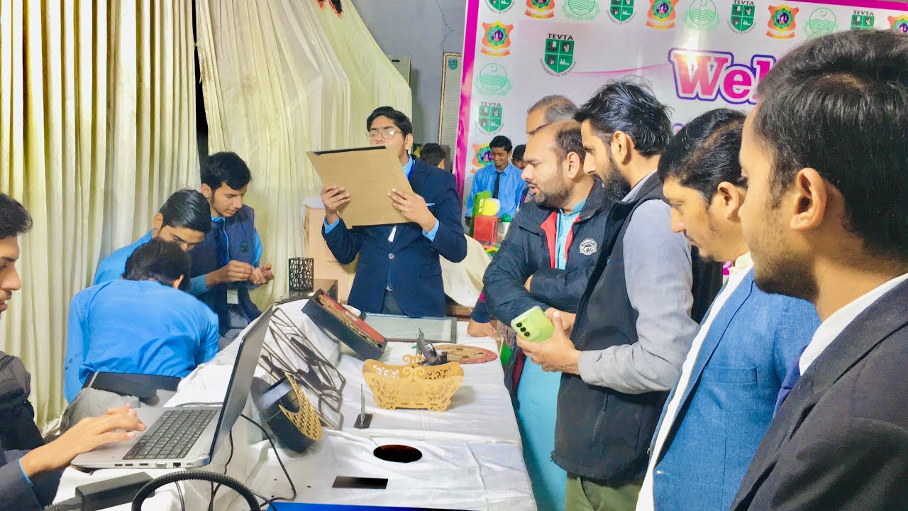 “FIRST DAY EXHIBITION IN MY COLLEGE “🥰GCT MULTAN ♥️FAHEEM BATI VLOG 