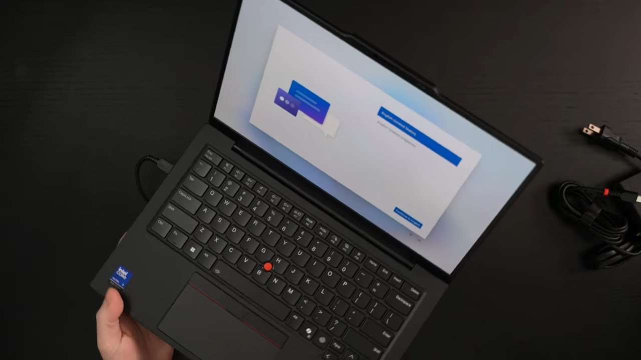 Lenovo ThinkPad X1 Carbon Gen 13 - Aura Edition 2025
