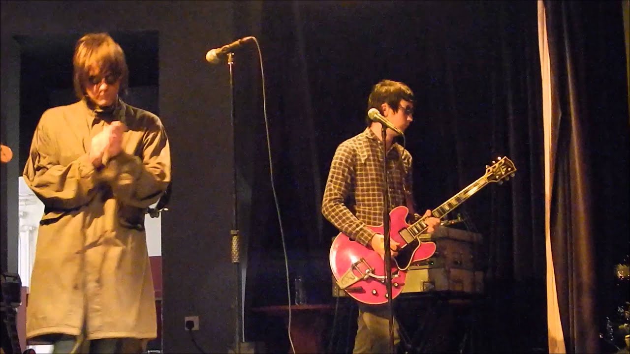 Oasish - Live In Leicester : 2015