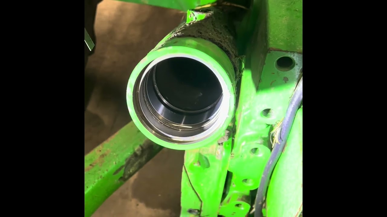 John Deere 7800 3 point lift cylinder seal replacement.  @Irunhoesformoney