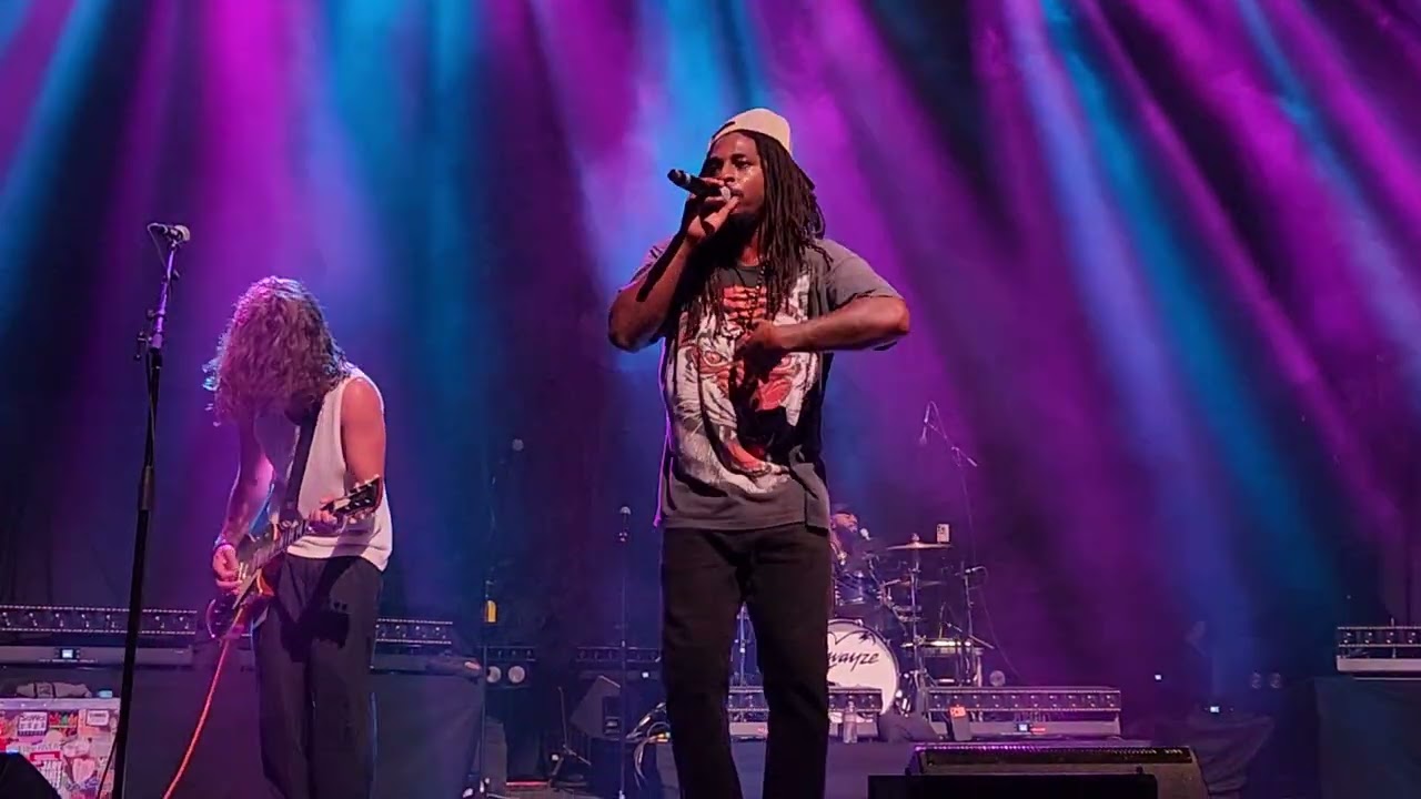 Buzzin' * Shwayze * 2.28.2026 * The Sound (Del Mar)