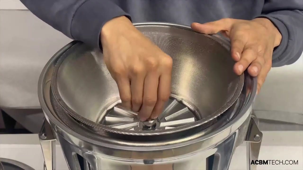 How to Properly Take Care of the Basket Filter & Blade on a Nutrifaster N450 Juicer
